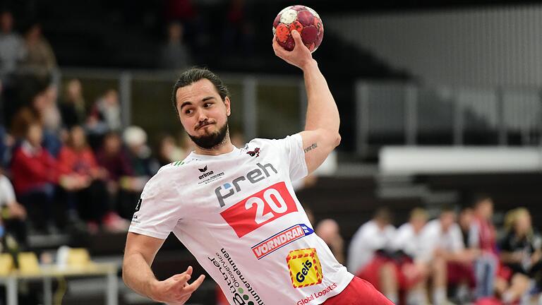 Hinter dem Einsatz von HSC-Spieler Maximilian Drude am Samstag gegen Dutenhofen/Münchholzhausen II steht aktuell noch ein Fragezeichen. Hinter dem Einsatz von HSC-Spieler Maximilian Drude am Samstag gegen Dutenhofen/Münchholzhausen II steht aktuell noch ein Fragezeichen.