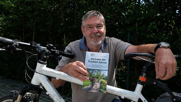 Sein 21. Buch hat Jochen Heinke aus Stetten in der Rhön mittlerweile veröffentlicht. Dieses mal dreht sich alles um ausgedehnte Radtouren in der gesamten fränkischen Region.