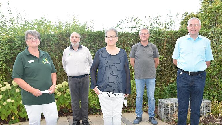 Mit neuem Konzept und einem Team präsentiert sich die Adipositas-Selbsthilfe-Gruppe Rhön-Grabfeld. Unser Foto zeigt (von links) Marianne Wirtz, Christian Wirtz, Marion Marschall, Dieter Radina und Konrad Müller.