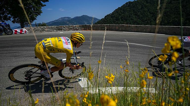 Tour de France - 20. Etappe       -  Tadej Pogacar trennt nur noch eine Etappe vom Tour-Sieg
