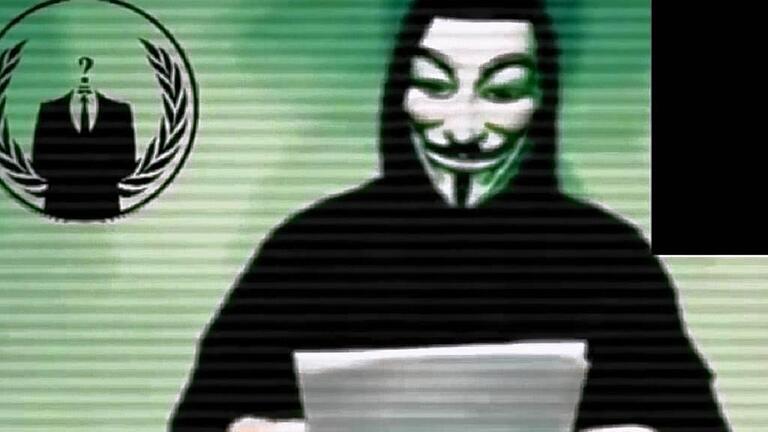 anonymous_paris       -  &bdquo;Der Krieg hat begonnen&ldquo;: Unter dem Namen Anonymous veröffentlichten Unbekannte ein Droh-Video gegen den sogenannten Islamischen Staat.