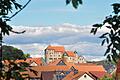 Herausragend: Die Johanniterburg wurde vor 700 Jahren auf dem Felsplateau hoch über dem Ort Kühndorf errichtet.