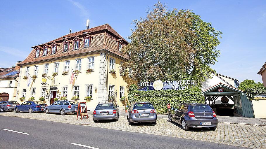 Hotel Adler       -  Mit maximal 50 Gästen können Brautpaare im Gewölbe-Restaurant in Höchberg feiern.