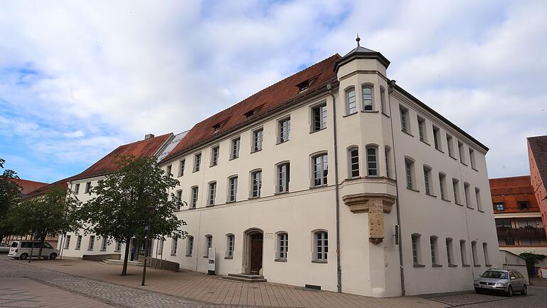 Prozess um die Vergewaltigung von Spaziergängerinnen       -  Das Landgericht hat die angeklagte Frau zu lebenslanger Haft verurteilt. (Archivbild)