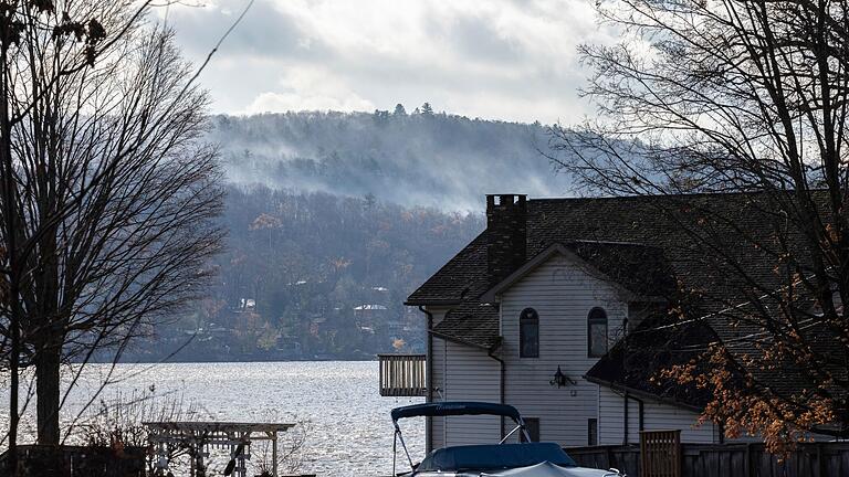 Waldbrände in New Jersey       -  Die Wälder sind trocken - Feuer droht