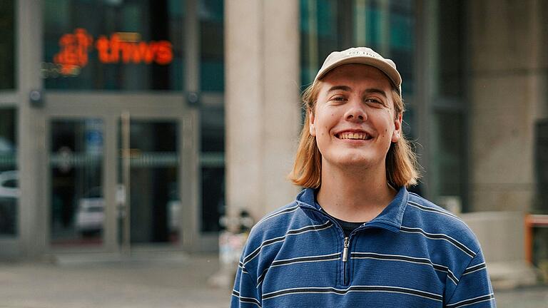 Peter Kutscher (7. Semester) pendelt von Veitshöchheim an die THWS. Peter Kutscher (7. Semester) pendelt von Veitshöchheim an die THWS.