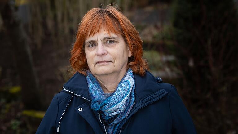 Heike Seufert aus Schweinfurt erkranke bereits vor Corona an ME/CFS. Sie engagiert sich in der Selbsthilfegruppe für Betroffene in Unterfranken. Heike Seufert aus Schweinfurt erkranke bereits vor Corona an ME/CFS. Sie engagiert sich in der Selbsthilfegruppe für Betroffene in Unterfranken.