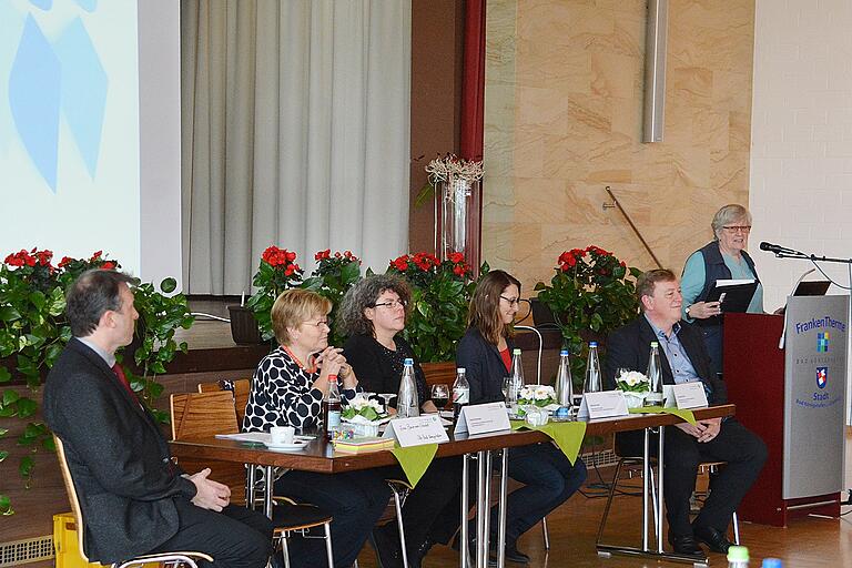 Auch Bürgermeister Thomas Helbling und Kurdirektor Werner Angermüller waren zur Tagung gekommen. Auch Bürgermeister Thomas Helbling und Kurdirektor Werner Angermüller waren zur Tagung gekommen.