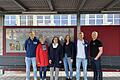 Spendenübergabe: (von links) Julian Enders (SG Oberleichtersbach), Claudia Straub (Kindergartenleitung St. Peter und Paul), Sabine Oschmann-Hockgeiger (Rektorin der Grundschule Oberleichtersbach), Karina Kirchner (Vorsitzende des St. Johannesverei...       -  Spendenübergabe: (von links) Julian Enders (SG Oberleichtersbach), Claudia Straub (Kindergartenleitung St. Peter und Paul), Sabine Oschmann-Hockgeiger (Rektorin der Grundschule Oberleichtersbach), Karina Kirchner (Vorsitzende des St. Johannesvereins e.V. und Vorsitzende des Fördervereins der Grundschule Oberleichtersbach e.V.), Markus Rubi (SG Oberleichtersbach) und Stefan Schaab (Team Schwarze Berge Rhön).