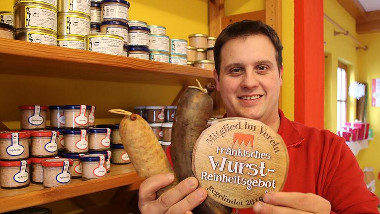 Vorsitzender Markus Alles ist zufrieden: Der Verein Fränkisches Wurst-Reinheitsgebot hat allen Mitgliedsbetrieben neue Kunden gebracht. Foto: Ralf Ruppert       -  Vorsitzender Markus Alles ist zufrieden: Der Verein Fränkisches Wurst-Reinheitsgebot hat allen Mitgliedsbetrieben neue Kunden gebracht. Foto: Ralf Ruppert