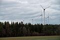 Windkraftanlagen im Lindenhardter Forst       -  Mit mehr Windrädern könnte auch in Bayern viel mehr erneuerbare Energie gewonnen werden. Doch noch stockt der Ausbau. (Archivbild)