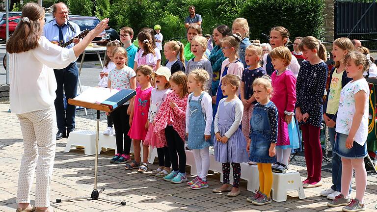 Hatten ihren großen Auftritt: Der Kinder- und Jugendchor des MGV Wiesentheid.&nbsp;