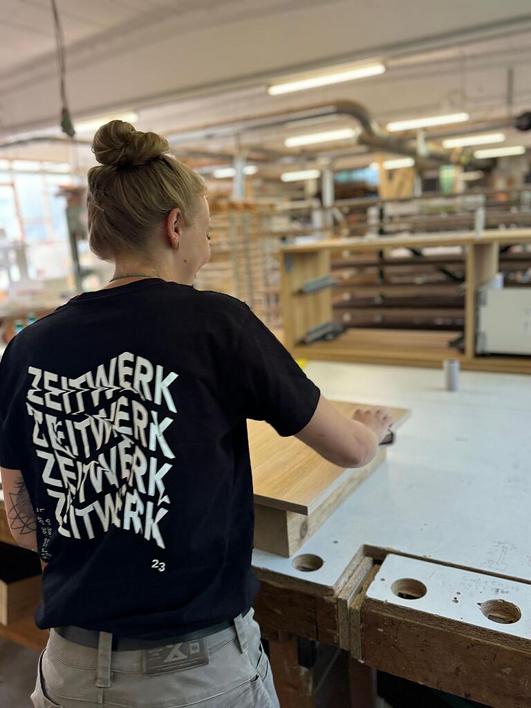 'Bisher war es immer ein Match', sagt Marina Zeitler über die Ausbildungssituation bei Zeitwerk-Design. Viele der jungen Menschen werden über Instagram auf das Unternehmen aufmerksam.