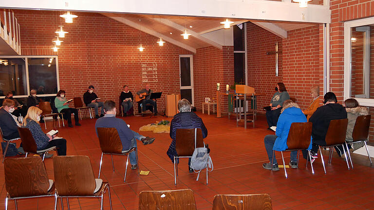 Beim ökumenischen Friedensgebet am 27. Februar in der Bergtheimer Matthäuskirche am Sonntagabend.