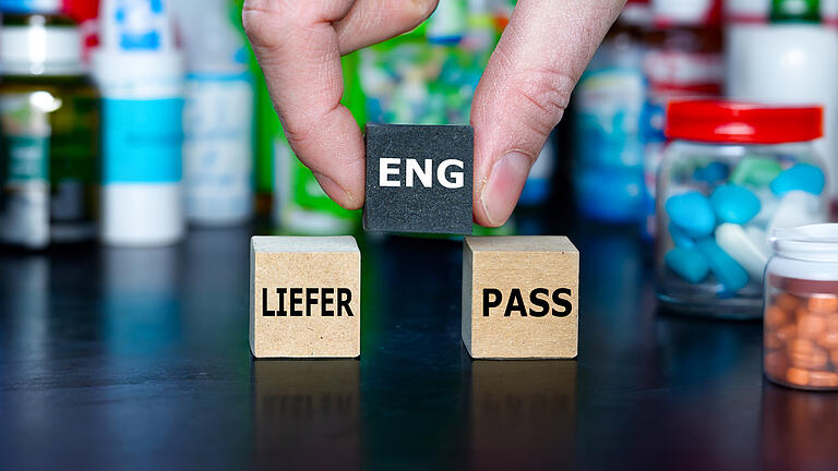 Lieferengpass bei Medikamenten       -  Immer wieder sind verschiedene Medikamente und Arzneimittel in Apotheken nicht verfügbar.