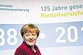 Warnt vor Altersarmut: Bundeskanzlerin Angela Merkel bei der Veranstaltung &bdquo;125 Jahre gesetzliche Rentenversicherung&ldquo;.