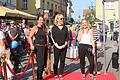 Shopping Princess 2018: Im schicken Stadtschoppen-Outfit präsentierten sich die drei Kandidatinnen Claudia Köhler (von links), Bianca Schürger und Kristin Weißenberger auf dem Marktplatz dem Publikum.