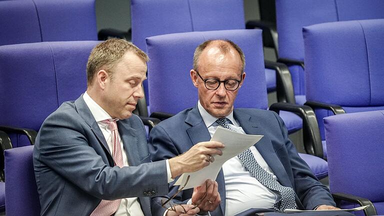 Merz und Czaja       -  Im Juli 2023 wechselte Friedrich Merz Mario Czaja als CDU-Generalsekretär aus. (Archivbild)