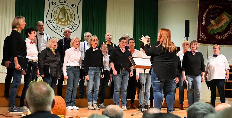 Der Chor 'Inspirations' des Gesangvereins Wombach. Der Chor 'Inspirations' des Gesangvereins Wombach.