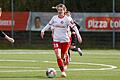 Julia Asam, auf dem Bild im Heimspiel gegen den TSV Neuenstein am Ball, erzielte ein Tor für die Frauen der Würzburger Kickers beim 3:2-Sieg beim Karlsruher SC in der Fußball-Regionalliga Süd.