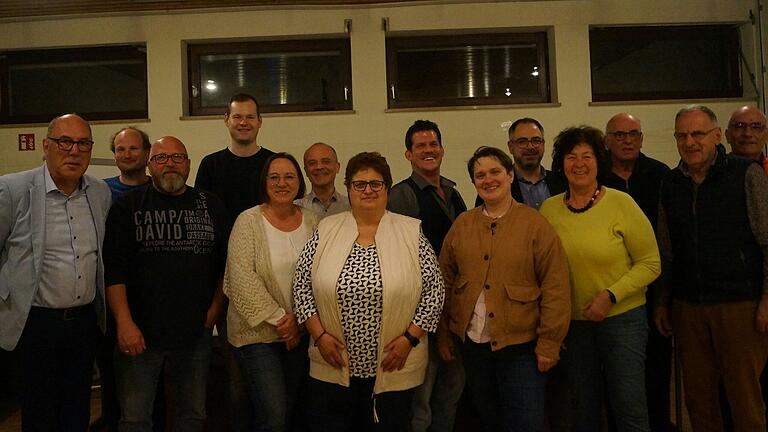 Zufriedene Gesichter beim CSU-Ortsvorstand in Margetshöchheim. Die Partei zog ein positives Fazit mit Blick auf das vergangene Jahr.