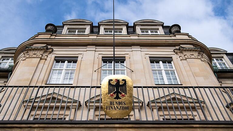 Bundesfinanzhof - Heimische Arbeitszimmer sind ein häufiges Thema bei Steuerstreitigkeiten. (Archivbild) Bundesfinanzhof - Heimische Arbeitszimmer sind ein häufiges Thema bei Steuerstreitigkeiten. (Archivbild)