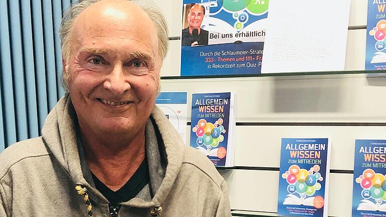 Christian Pfitzners präsentiert sein Buch in Bad Neustadt. Christian Pfitzners präsentiert sein Buch in Bad Neustadt.
