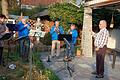 Mit einem Geburtstagsständchen am frühen Morgen überraschte die Seniorenkapelle der 'Lauertaler Musikanten' unter Leitung ihres Dirigenten Klaus Seufert ihren 'Chef' Wolfgang  Bötsch an seinem 70. Geburtstag. Spontan griff der   Jubilar selbst zum Dirigentenstab. Manfred Mellenthin       -  Mit einem Geburtstagsständchen am frühen Morgen überraschte die Seniorenkapelle der 'Lauertaler Musikanten' unter Leitung ihres Dirigenten Klaus Seufert ihren 'Chef' Wolfgang  Bötsch an seinem 70. Geburtstag. Spontan griff der   Jubilar selbst zum Dirigentenstab. Manfred Mellenthin
