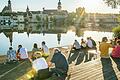 Die angenehmen Seiten des Sommers am Kitzinger Mainufer, aber die Stadt hielt mit über 40 Grad im Schatten auch schon den Hitzerekord in Deutschland.