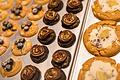 Cookie-Couture in Stuttgart kurz vor der Eröffnung       -  Verziert und getoppt machen die Cookies auch optisch was her.