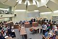 NSU Prozess       -  Die Angeklagte Beate Zschäpe (hinten M) steht im Gerichtssaal im Oberlandesgericht in München. Foto: Peter Kneffel