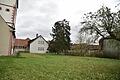 Hier an der Kirche soll in Römershofen ein neuer Dorfplatz entstehen. Dieser soll in Eigenleistung der Dorfgemeinschaft erstellt werden.