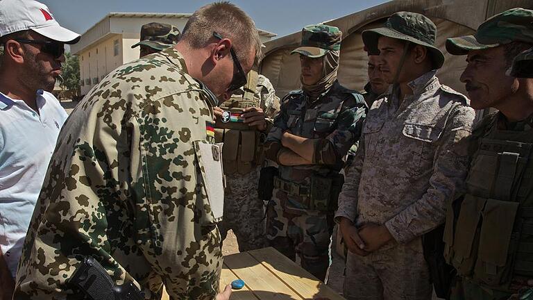 Franz W. bildet im Irak kurdische Soldaten im Kampf gegen den IS aus. Der Wipfelder ist ABC-Abwehr-Spezialist bei der Bundeswehr.