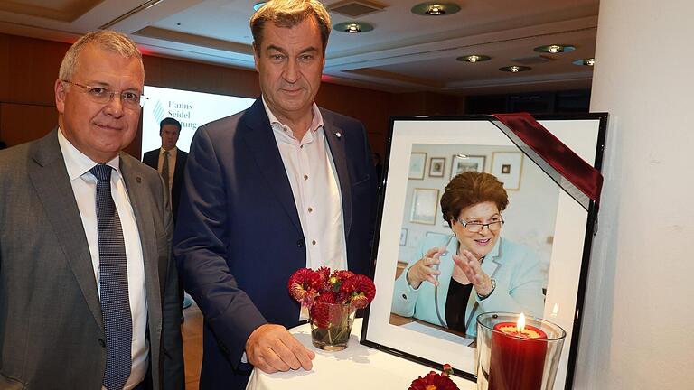 Vermissen Barbara Stamm und auch ihre sozialpolitische Strahlkraft: CSU-Chef Markus Söder und Markus Ferber, Vorsitzender der Hanns-Seidel-Stiftung bei einer Gedenkveranstaltung in München.