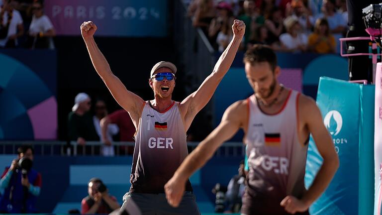 Paris 2024 - Beachvolleyball       -  Für Ehlers und Wickler geht es am Samstagabend um Gold.