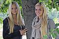 Hübsche Blondinen aus Uettingen: Sabine Fischer und Sina Bähr wollen Main-Topmodel werden.