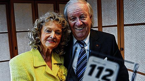 Ute und Siegfried Steiger lächeln: Die Zentrale Notrufnummer 112 wird in diesem Jahr 40, ihr Initiator war Siegfried Steiger.