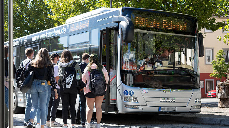 Beim öffentlichen Nahverkehr in Main-Spessart gibt es Nachholbedarf: hier der Bus von Marktheidenfeld nach Lohr. (Symbolbild) Beim öffentlichen Nahverkehr in Main-Spessart gibt es Nachholbedarf: hier der Bus von Marktheidenfeld nach Lohr. (Symbolbild)