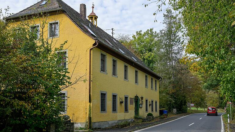 Das beliebte Ausflugsziel Forsthaus Guttenberg in Reichenberg soll in naher Zukunft wiederbelebt werden. Die Gaststätte mit Biergarten steht schon länger leer.