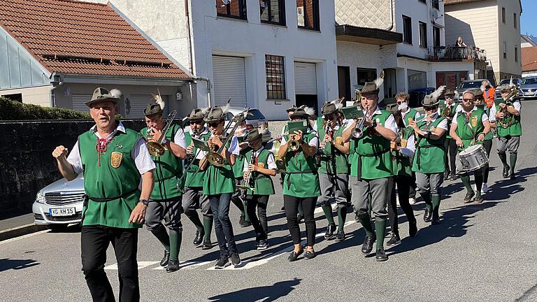 Der Musikzug Wildflecken kam beim Sternmarsch von der Bischofsheimerstraße aus.       -  Der Musikzug Wildflecken kam beim Sternmarsch von der Bischofsheimerstraße aus.