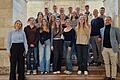 Die Schülerinnen und Schüler der FOSBOS Marktheidenfeld zu Besuch bei der Staatsregierung.