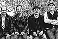 Raldys Wirthaus präsentiert die Band Cold Heat aus Bad Mergentheim am Samstag, 13. April, mit Classic-Rock und Blues live in Pülfringen-Zentrum.Bekannte Künstler der &quot;Seventies&quot; werden mit Spielfreude und Feingefühl mitreißend auf die Bühne gebracht, heißt es in einer Pressemitteilung. Jeder der Musiker bringt mehr als 30 Jahre Band- und Bühnenerfahrung mit. Konzertbeginn ist um 20.30 Uhr, Einlass ab 17 Uhr. Der Eintritt ist frei. Infos unter Tel.: (09340) 1323.
