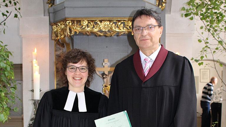 Am Pfingstsonntag wurde in einem Gottesdienst in der Ermershäuser Kirche Werner Arnold in das Amt des Lektors eingeführt.