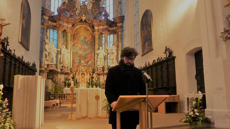 Hendrik Weingärtner am Pult. Hendrik Weingärtner am Pult.
