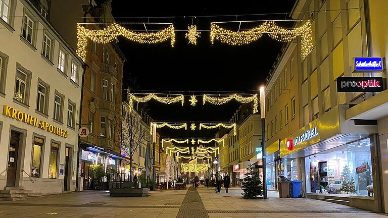 Gibt es dieses Jahr weniger Weihnachtslichter in der Schweinfurter Innenstadt?&nbsp;