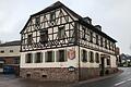 Der traditionsreiche Gasthof Adler an der Steinbacher Ortsdurchfahrt ist seit rund 200 Jahren in Familienbesitz. Nun hat sich Eigentümer und Wirt Raimund Freund dazu entschieden, das Anwesen zu verkaufen. Schon bald sollen dort der Umbau beginnen und ein neues Wohngebäude entstehen.