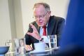 Stephan Weil       -  Deutschland sei das einzige Industrieland, das versuche, durch Sparen ans Ziel zu kommen, sagt Niedersachsens Ministerpräsident Weil. (Archivbild)