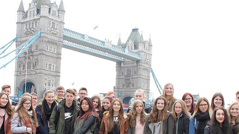 Eine Sprachreise führte zahlreiche Zehntklässler der Realschule nach London.