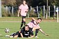 In der Kreisliga-Saison war Daniel Rinbergas (unten, im Duell mit dem Ebelsbacher Kenneth Bugner ) noch als Spielertrainer beim FC Sand II aktiv. In der anstehenden Landesliga-Saison wird der 40-Jährige 'nur' noch an der Seitenlinie stehen.