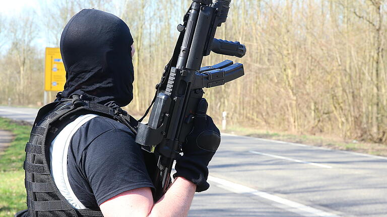 SEK-Einsatz       -  SEK-Einsätze in Lohr und Würzburg (Symbolfoto)